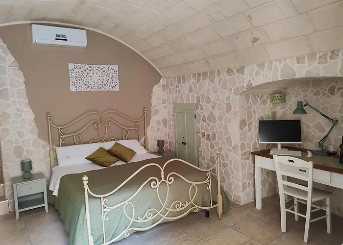Magnolia Centro Storico גרוטליה